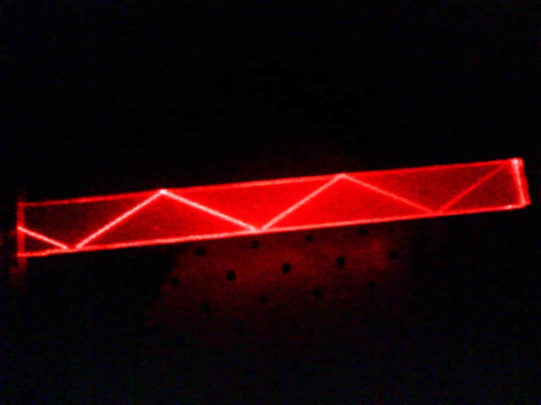 Na czym polega zjawisko załamania światła? Zaskakujące przykłady i wyjaśnienia