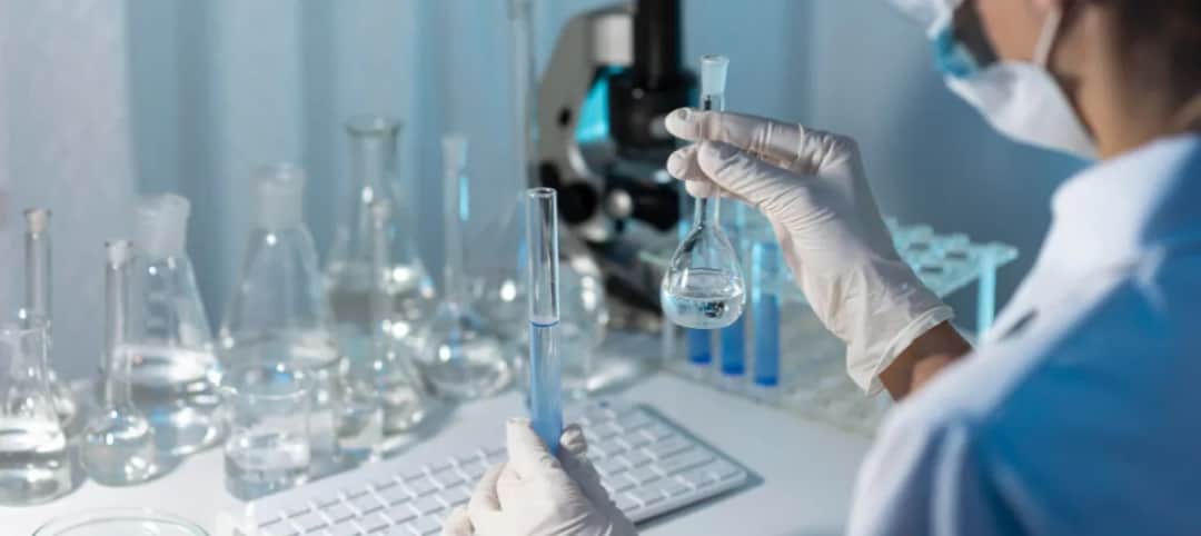 Jakie studia po chemii i angielskim? Odkryj najlepsze możliwości kariery