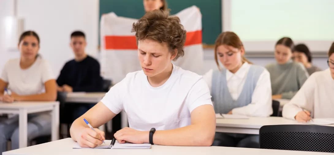 Czym jest szkoła dla uczniów i jakie ma znaczenie w edukacji?